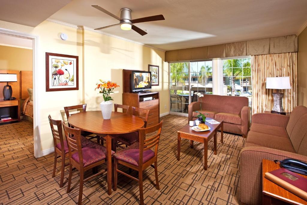 Winners Circle Resort ソラナ・ビーチ エクステリア 写真